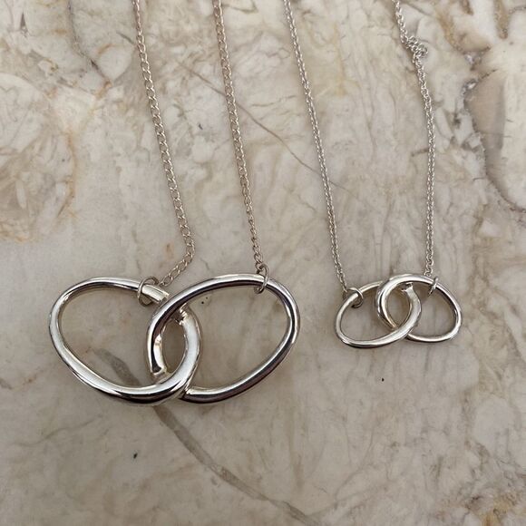 AuthenticTiffany & Co. Elsa Peretti Large Interlocking Ovals 925 Sterling Silver - Picture 10 of 10